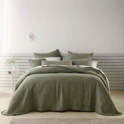Bari Super King Bedspread Set Green Sleep Zone Bari Super King Bedspread Set Green